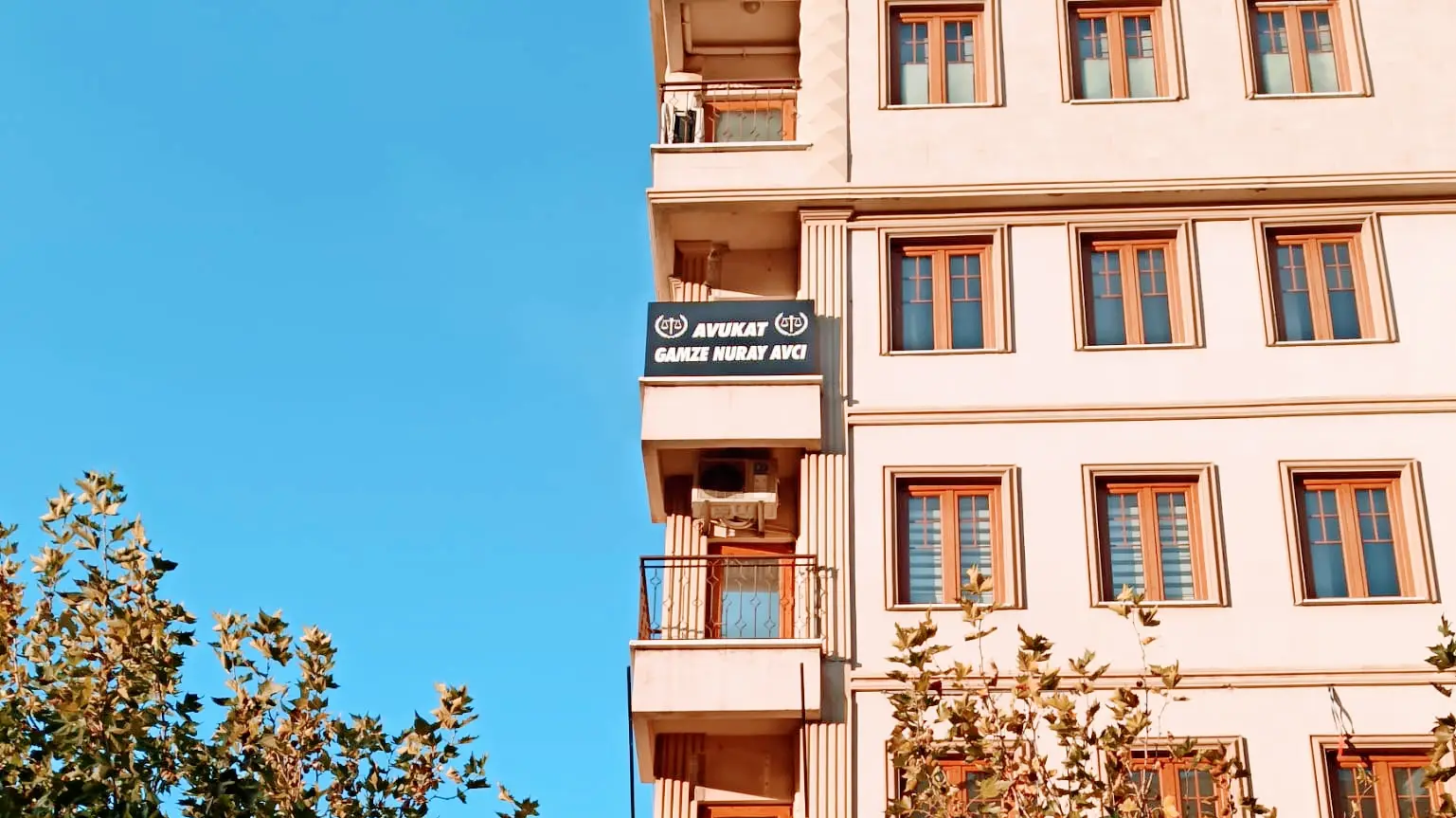 Av. Gamze Nuray Avci profil fotoğrafı - Manisa, Manisa