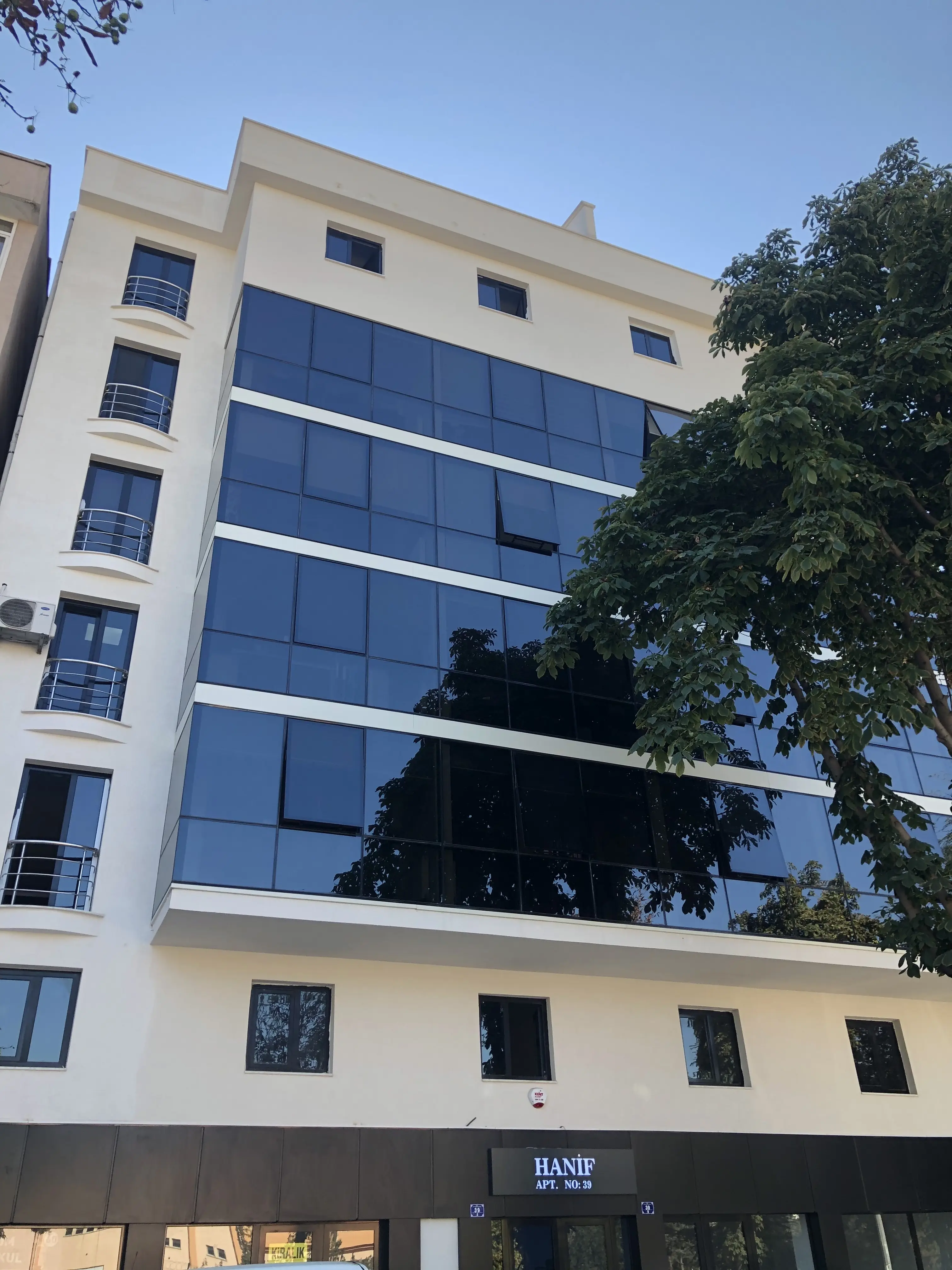 Av. Arb. Ceren Yanık profil fotoğrafı - Çankaya, Ankara
