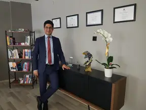 Av. Ahmet Dinler profil fotoğrafı 3 - Aydın, Aydın