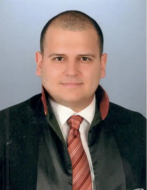 Av. Sadi Berk Suner profil fotoğrafı - Kuşadası, Aydın