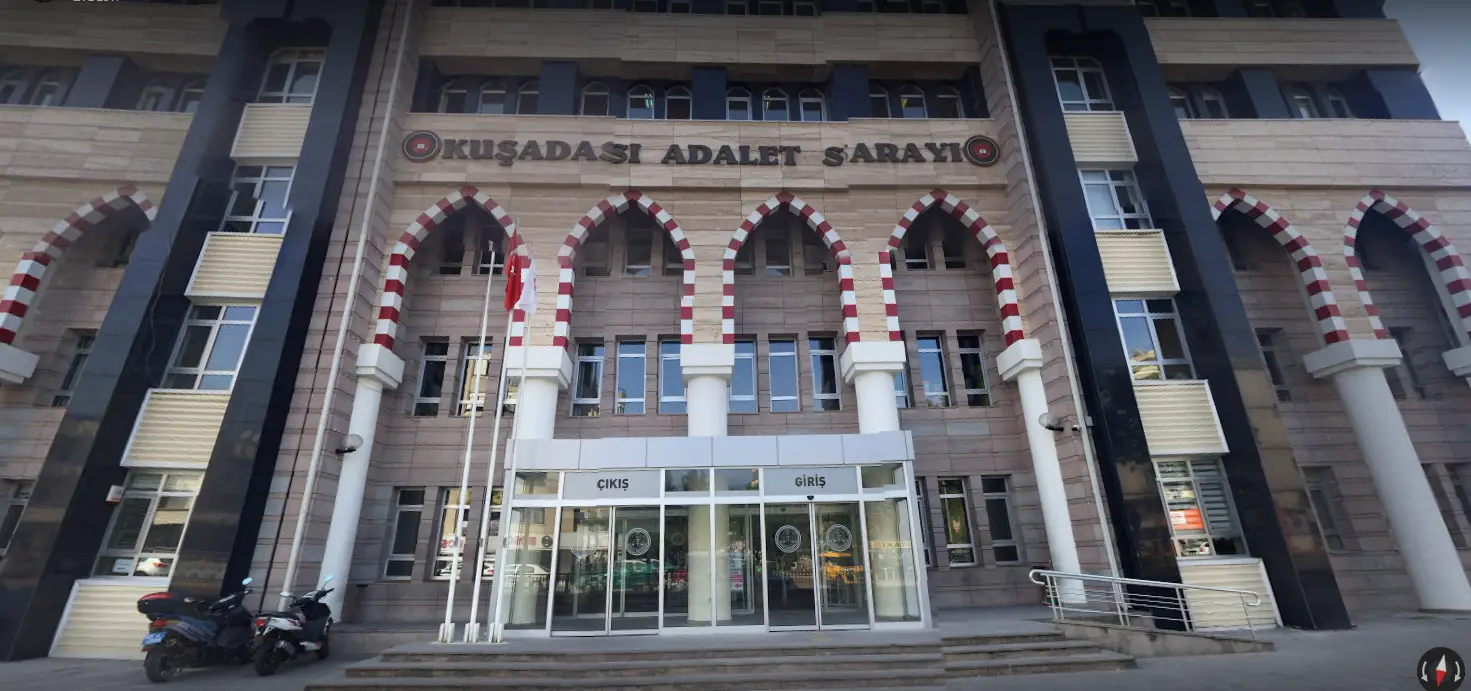 Av. Tahsin Demirtaş profil fotoğrafı - Kuşadası, Aydın