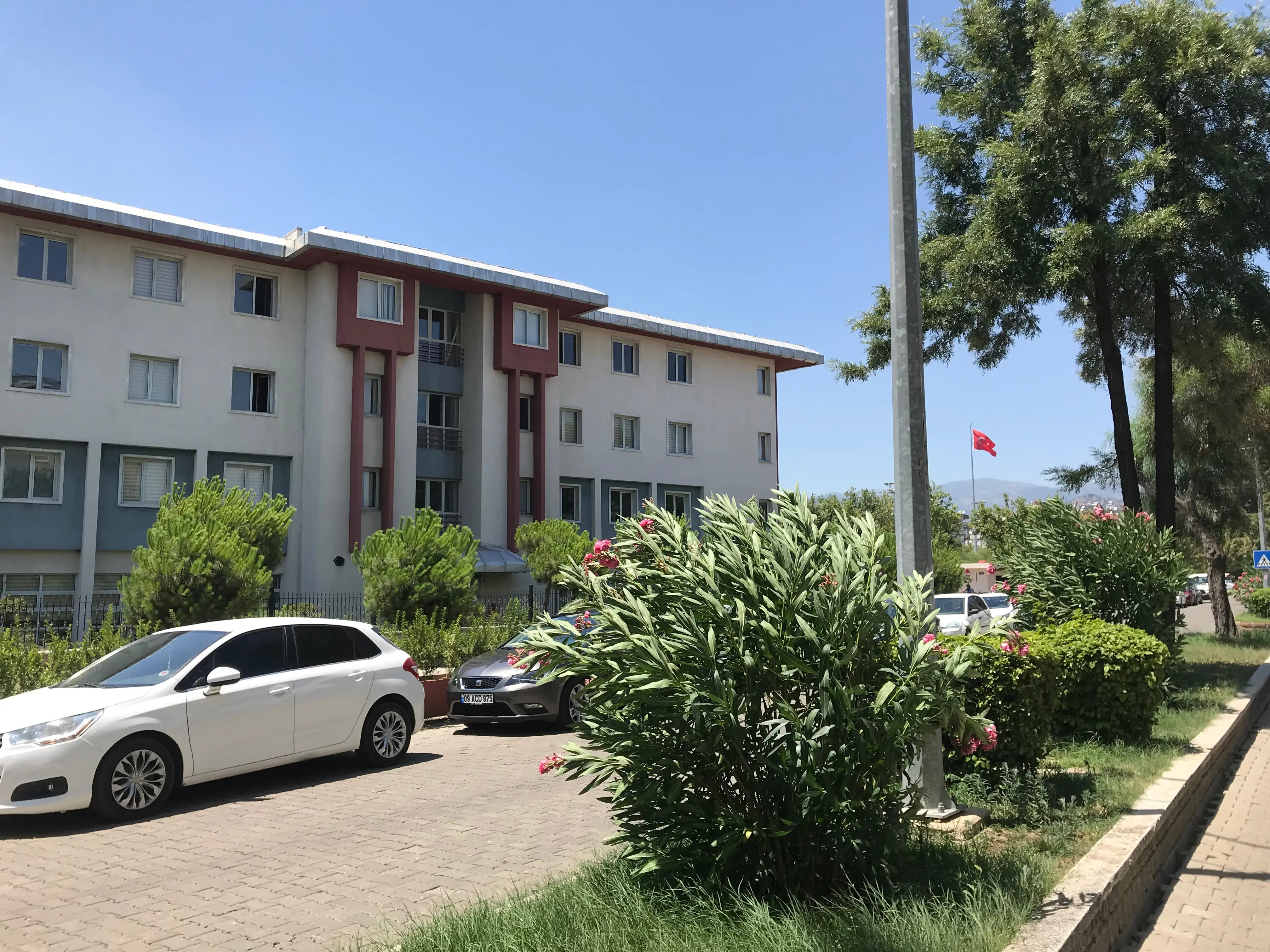 Av. Nedim Koç profil fotoğrafı - Nazilli, Aydın