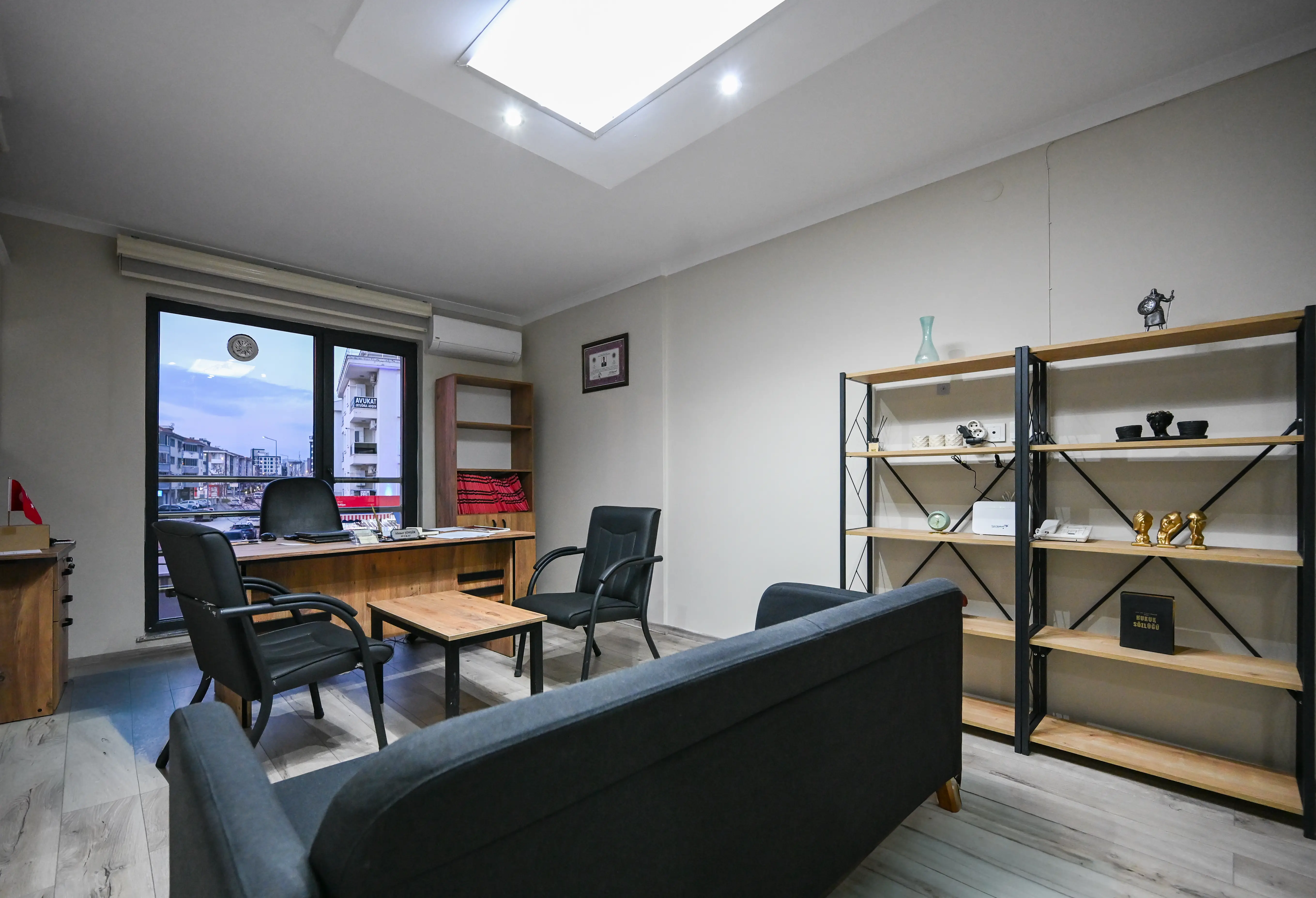 Şimşir Hukuk Bürosu hukuk bürosu fotoğrafı - Balıkesir, Balıkesir