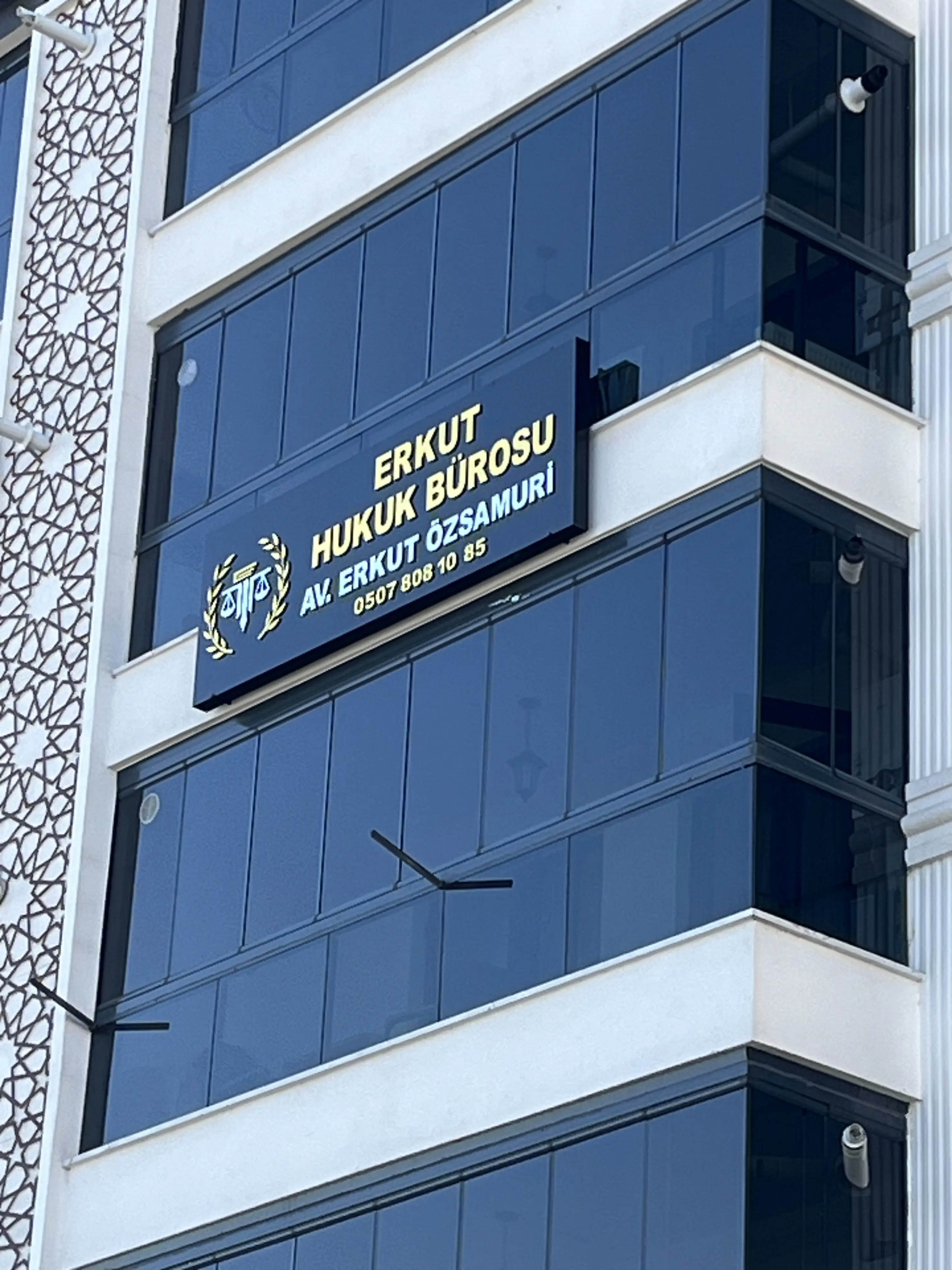 Av. Erkut Özsamuri profil fotoğrafı - Bolu, Bolu