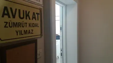 Av. Zümrüt Kıdal Yılmaz profil fotoğrafı - Urla, İzmir