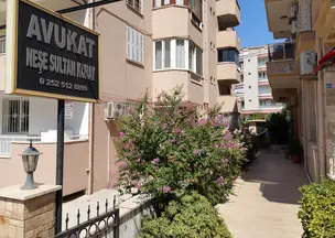 Av. Neşe Sultan Kuray profil fotoğrafı 3 - Milas, Muğla