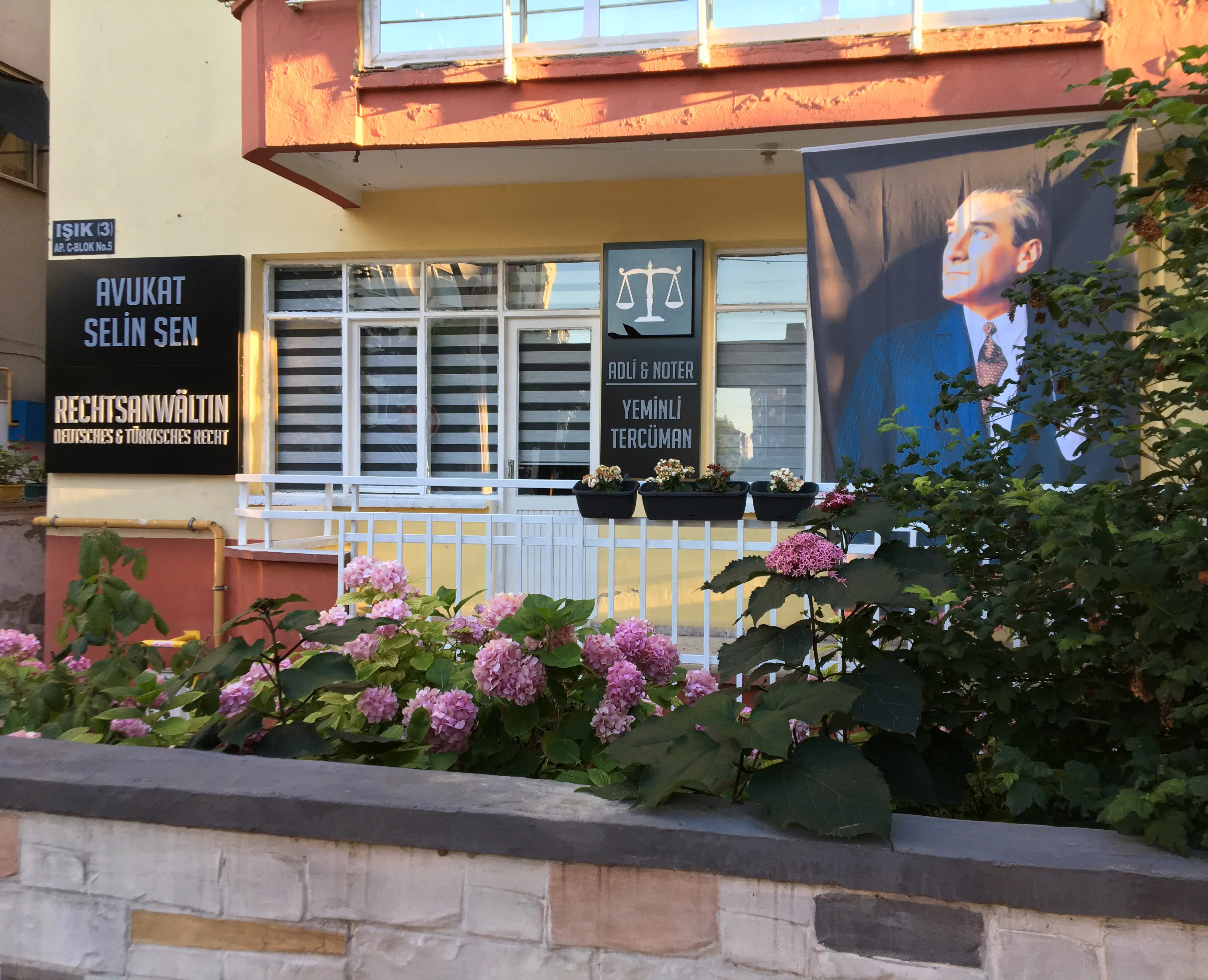 Av. Selin Şen profil fotoğrafı - Atakum, Samsun