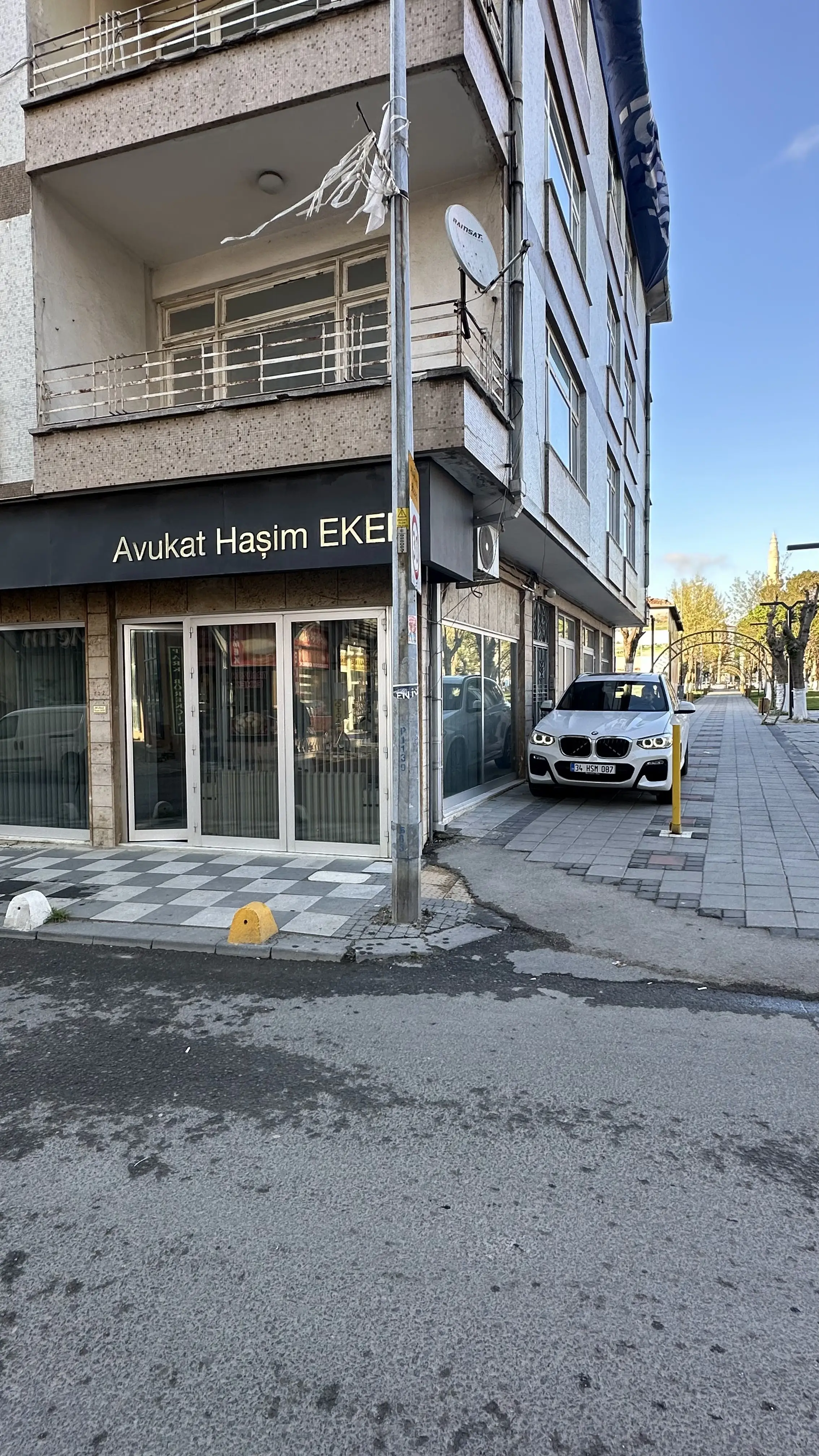Av. Haşim Eker profil fotoğrafı - Saray, Tekirdağ