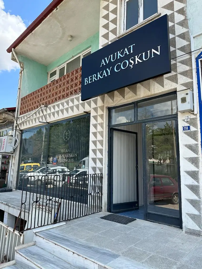Av. Berkay Coşkun profil fotoğrafı - Çayıralan, Yozgat