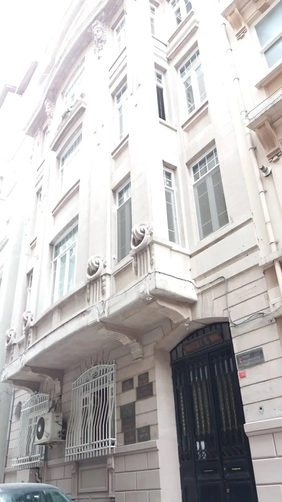 Av. Yalçın Veziroğlu profil fotoğrafı - Beyoğlu, İstanbul