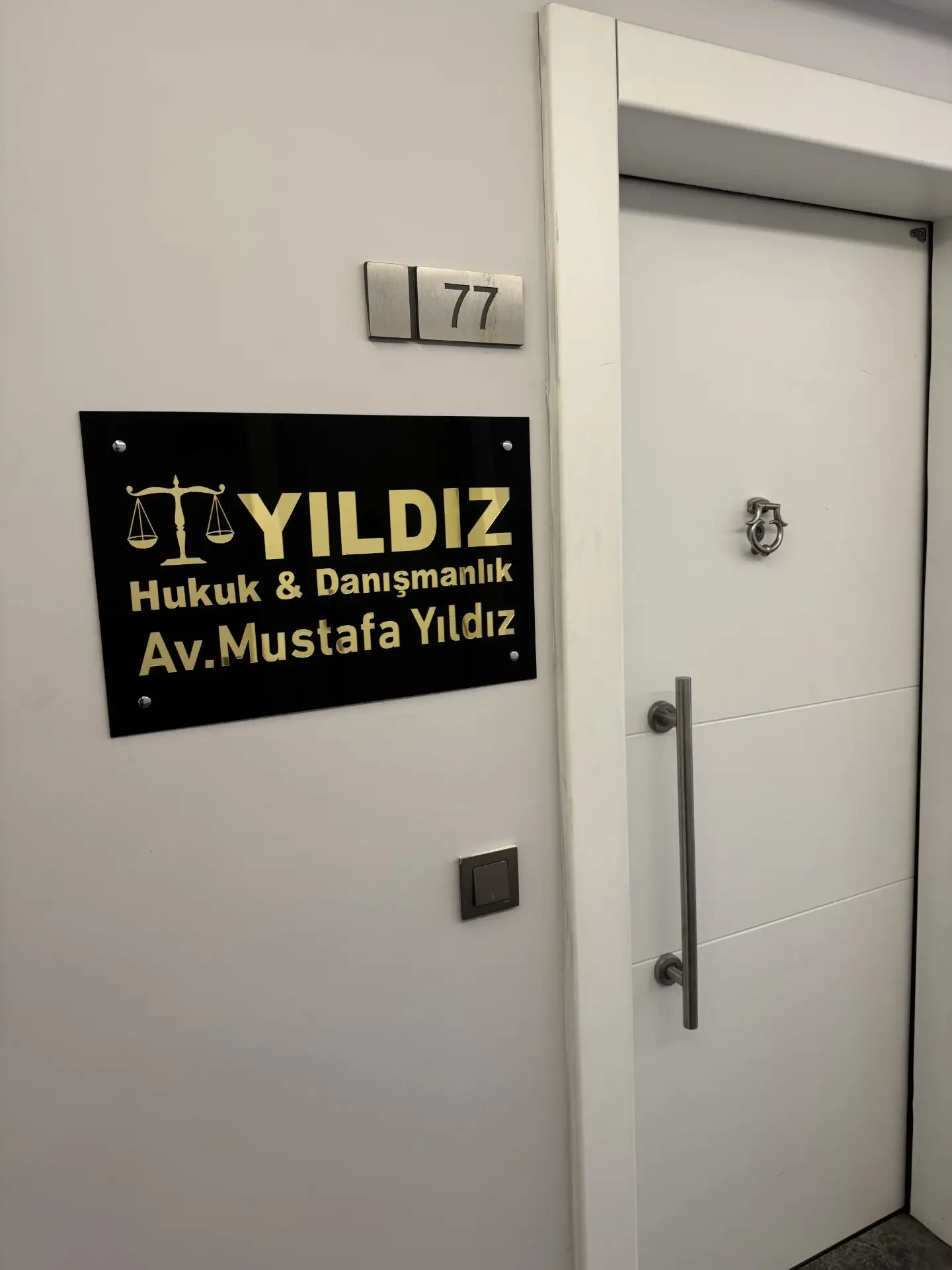 Av. Mustafa Yıldız profil fotoğrafı - Küçükçekmece, İstanbul
