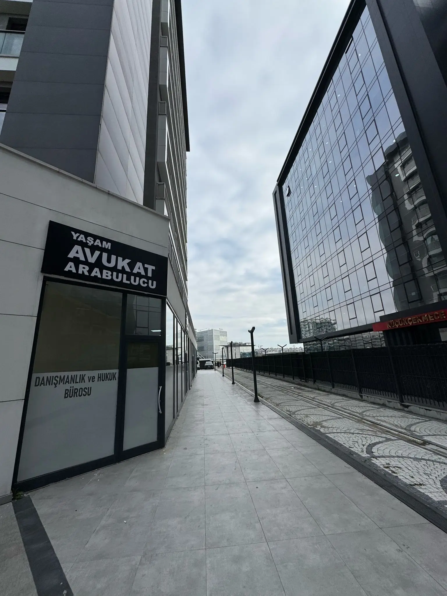Av. Arb. Yaşam Avukat Arabulucu profil fotoğrafı - İstanbul