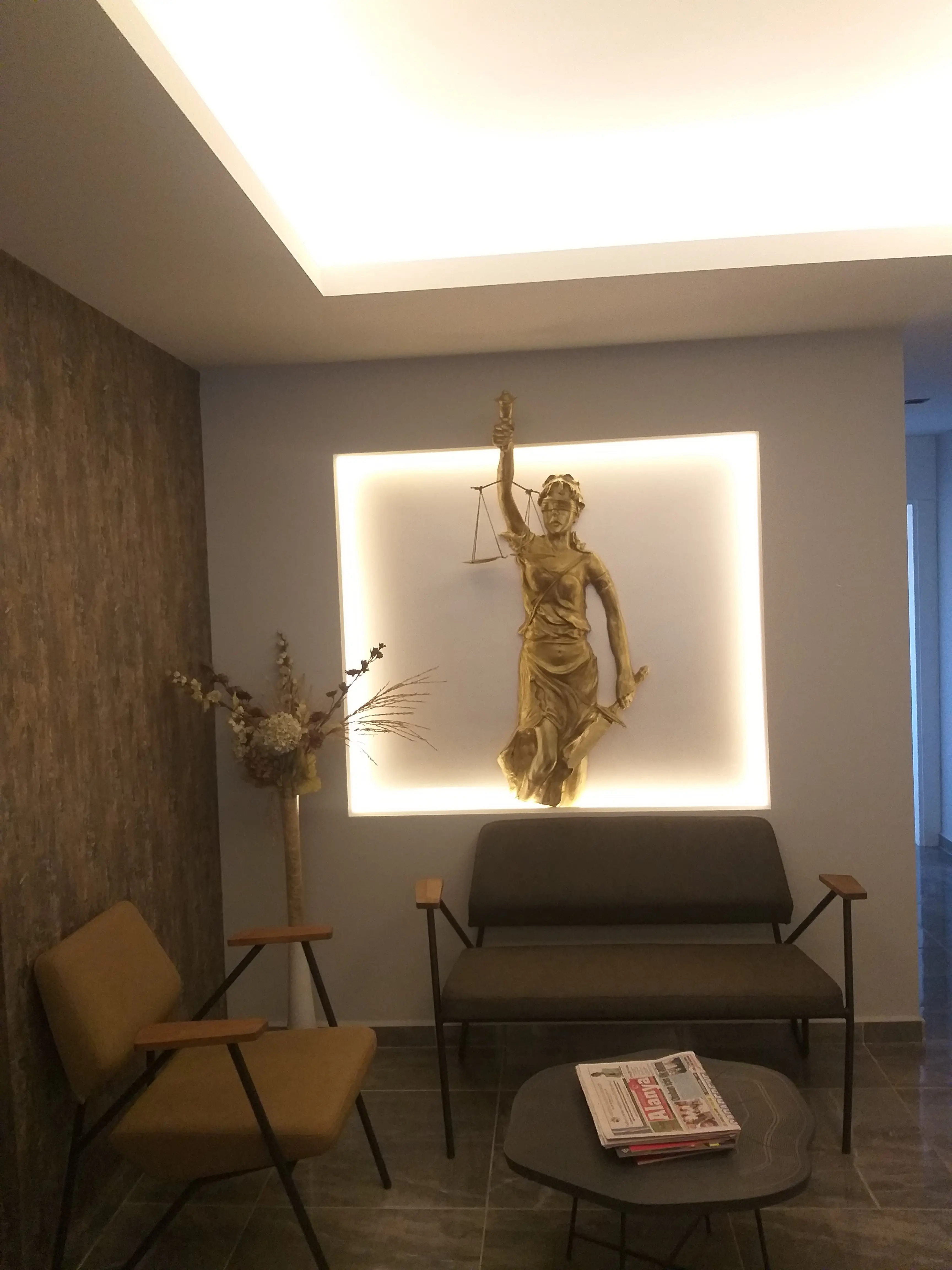 Uyar Hukuk Bürosu hukuk bürosu fotoğrafı - Alanya, Antalya