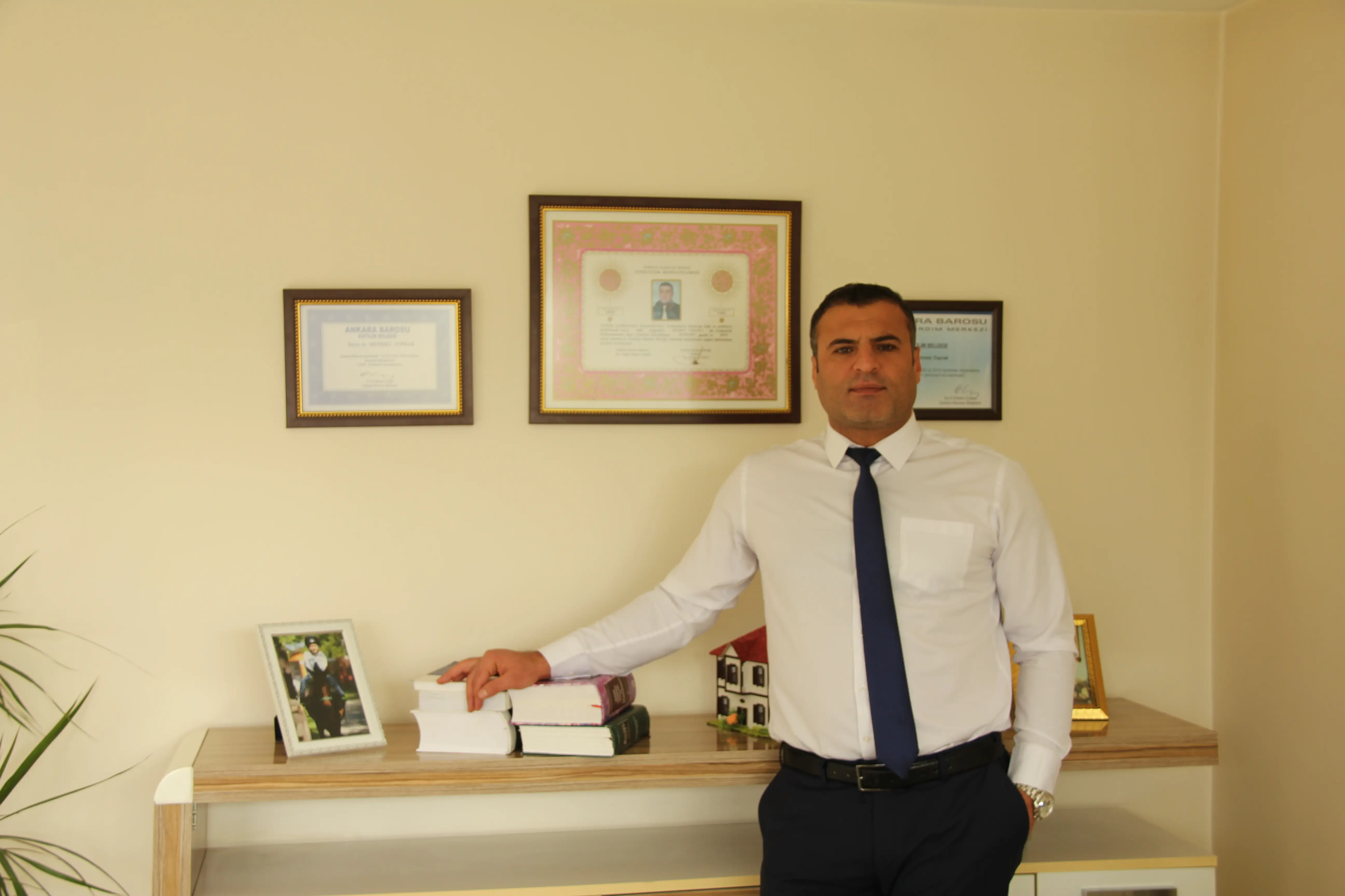 Av. Mehmet Toprak Alpiroğlu profil fotoğrafı - Çankaya, Ankara